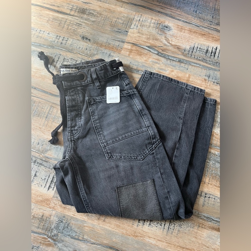 NWT FREE PEOPLE BARREL JEANS